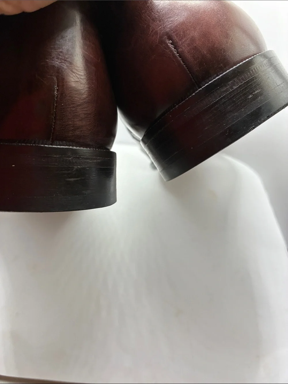 JOHNSON AND MURPHY MEN OXFORD  SIZE 10 M. BROWN/ LEATHER TASSEL DESIGN